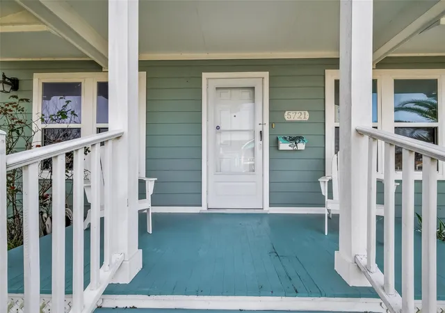 Photo 3 of Single family home for sale at 5721 Sylvia Dr, Galveston, TX 77551 | MLS# 34146367 | Listing updated on 2026-06-23