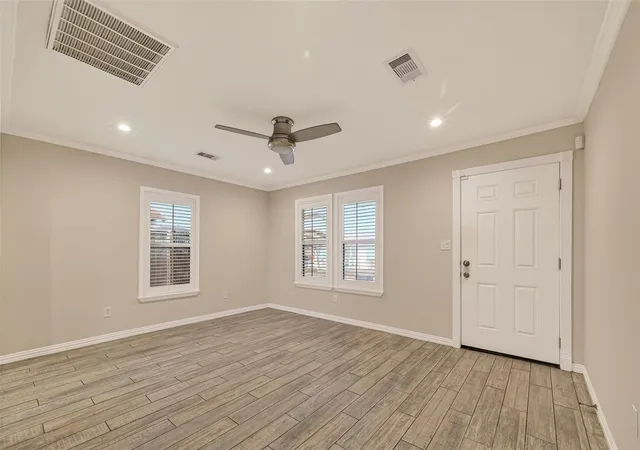 Photo 3 of Single family home for sale at 5721 Sylvia Dr, Galveston, TX 77551 | MLS# 34146367 | Listing updated on 2026-06-23