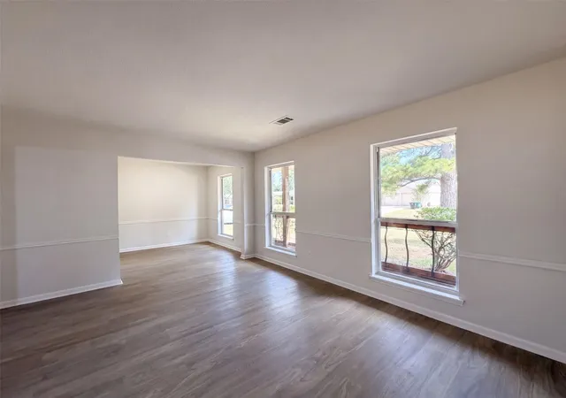 3rd image of 9418 Beverlyhill St, Houston, TX 77063 | MLS# 83662640