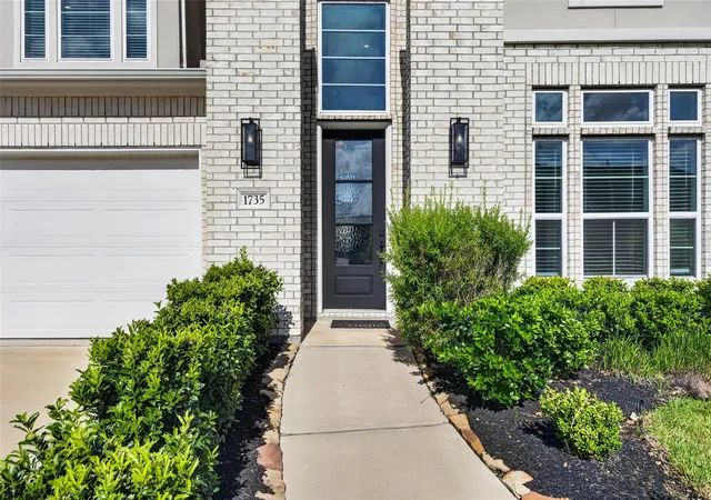 2nd image of 1735 Rustling Creek Dr, Missouri City, TX 77459 | MLS# 69664263
