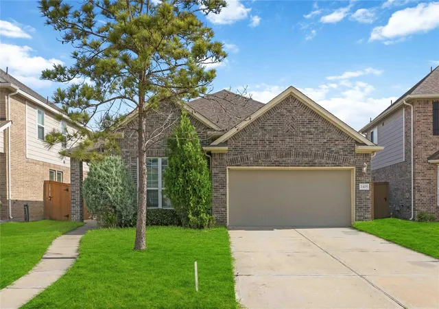 Homes for sale in Rosharon, TX | 2425 Temple Crag Dr, Rosharon, TX 77583 | MLS# 3252580