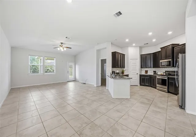 Homes for sale in Rosharon, TX | 2425 Temple Crag Dr, Rosharon, TX 77583 | MLS# 3252580