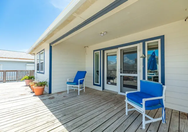 2nd image of 1311 Seashell Dr, Freeport, TX 77541 | MLS# 89750999
