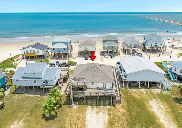 5th image of 1311 Seashell Dr, Freeport, TX 77541 | MLS# 89750999