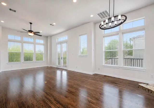 Photo 3 of Single family home for sale at 4007 Beacon Fisher Dr, Houston, TX 77018 | MLS# 62751961 | Listing updated on 2026-09-06
