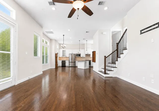 Photo 3 of Single family home for sale at 4007 Beacon Fisher Dr, Houston, TX 77018 | MLS# 62751961 | Listing updated on 2026-09-06