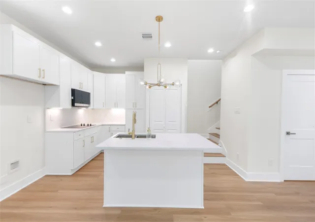 Photo 1 of Single family home for sale at 1275 Dewalt St, Houston, TX 77088 | MLS# 56737573 | Listing updated on 2026-09-16