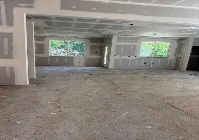 Photo 3 of Single family home for sale at 110 Harvey Blvd, Baytown, TX 77520 | MLS# 14855019 | Listing updated on 2026-08-19