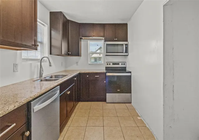 Photo 1 of Multi family home for sale at 319 E B St, La Porte, TX 77571 | MLS# 44855648 | Listing updated on 2026-09-10