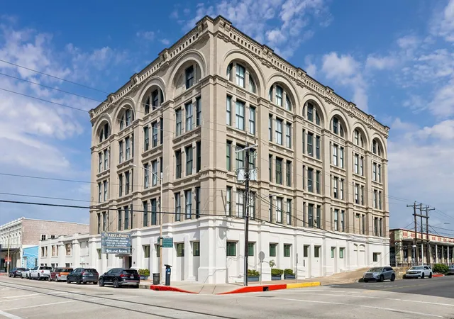 Condo for sale at 2400 Mechanic St #100, Galveston, TX 77550 | MLS# 23539873
