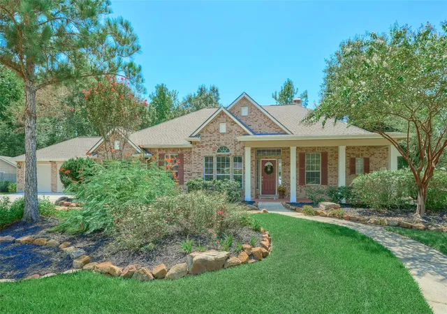 Photo 3 of Single family home for sale at 2118 Tessie Cove Ln, Spring, TX 77386 | MLS# 10300065 | Listing updated on 2026-09-09