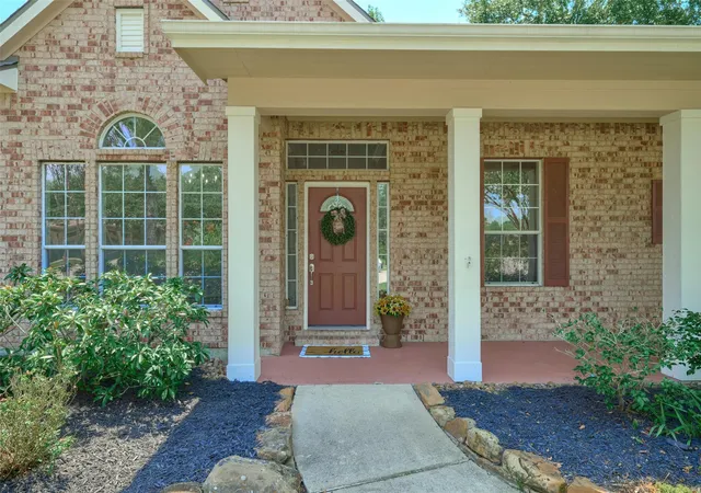 Photo 4 of Single family home for sale at 2118 Tessie Cove Ln, Spring, TX 77386 | MLS# 10300065 | Listing updated on 2026-09-09