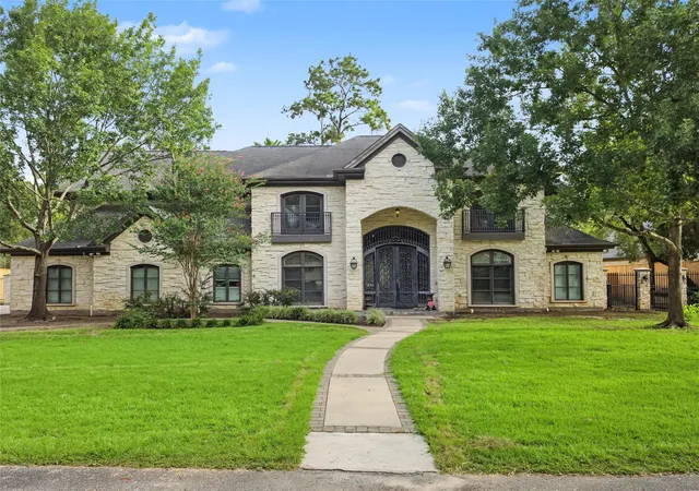 Photo 1 of Mansion for sale at 12018 Surrey Ln, Bunker Hill Village, TX 77024 | MLS# 10875239 | Listing updated on 2026-09-07