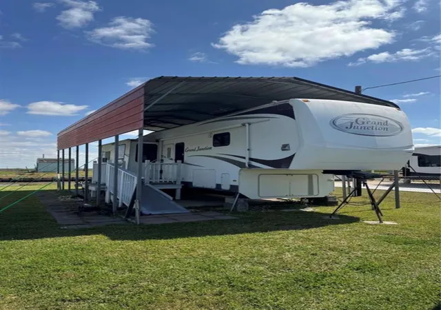 2nd image of 1561 County Road 299, Sargent, TX 77414 | MLS# 27255869