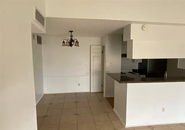 4th image of 12250 Whittington Dr #712, Houston, TX 77077 | MLS# 47423279