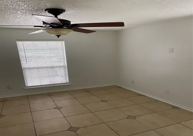5th image of 12250 Whittington Dr #712, Houston, TX 77077 | MLS# 47423279