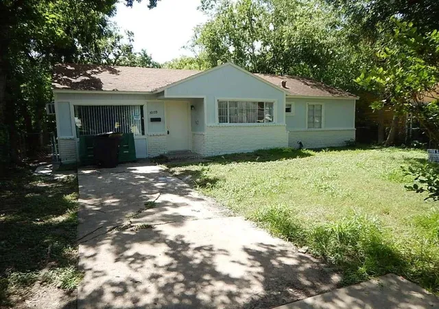 Photo 2 of Single family home for sale at 10109 Fairland Dr, Houston, TX 77051 | MLS# 96494759 | Listing updated on 2026-09-04