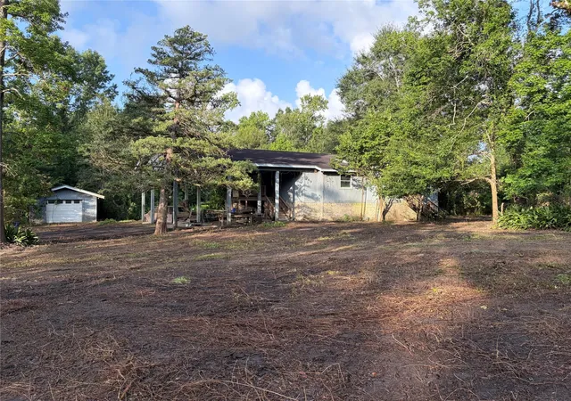 Photo 3 of Single family home for sale at 260 Bayou Dr, Lumberton, TX 77657 | MLS# 13250558 | Listing updated on 2026-09-16