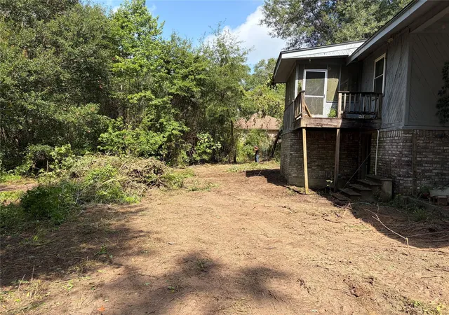 Photo 3 of Single family home for sale at 260 Bayou Dr, Lumberton, TX 77657 | MLS# 13250558 | Listing updated on 2026-09-16