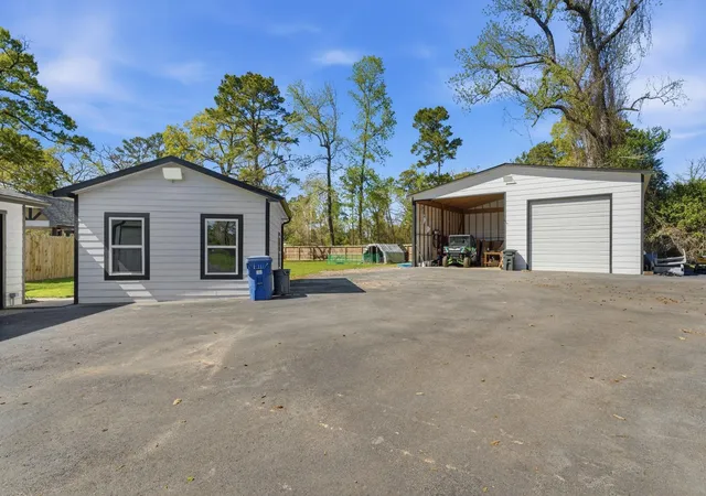 2nd image of 8526 Oakwood Dr, Magnolia, TX 77354 | MLS# 62901145