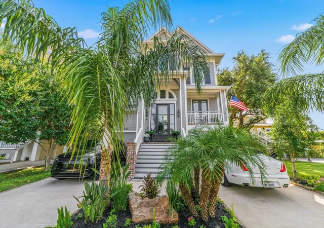 2nd image of 511 Bay Ave, Kemah, TX 77565 | MLS# 14419217