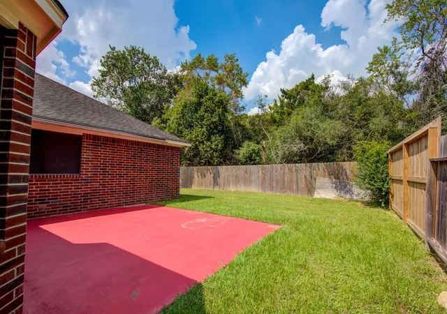 Photo 4 of Single family home for sale at 1145 Westglen Dr, Alvin, TX 77511 | MLS# 12636557 | Listing updated on 2026-09-19