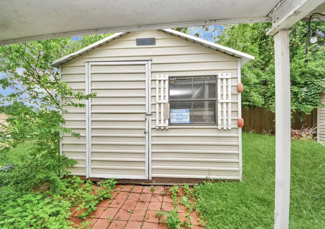 Homes for sale in Channelview, TX | 15709 Woodforest Blvd, Channelview, TX 77530 | MLS# 33220172