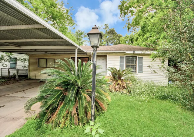Homes for sale in Channelview, TX | 15709 Woodforest Blvd, Channelview, TX 77530 | MLS# 33220172