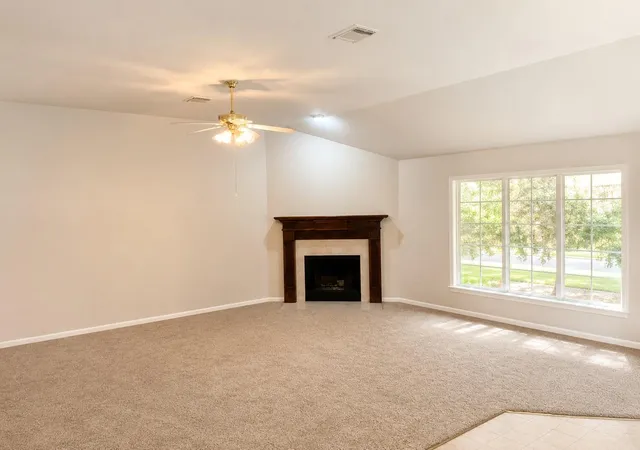 Photo 4 of Single family home for sale at 3310 Elmcrest Dr, Houston, TX 77088 | MLS# 64581510 | Listing updated on 2026-08-30