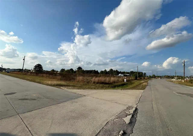 2nd image of 415 Road 5109, Cleveland, TX 77327 | MLS# 61920942
