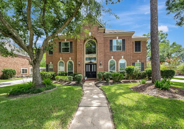 Photo 1 of Single family home for sale at 4306 Is Hills Dr, Houston, TX 77059 | MLS# 46604297 | Listing updated on 2026-09-12