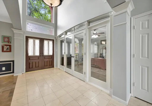 Photo 3 of Single family home for sale at 4306 Is Hills Dr, Houston, TX 77059 | MLS# 46604297 | Listing updated on 2026-09-12