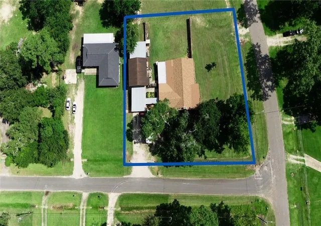 Homes for sale in Old River Winfree, TX | 4902 Magnolia Ln, Old River Winfree, TX 77535 | MLS# 21118335
