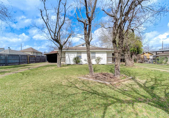 Photo 1 of Multi family home for sale at 6109 Hertford St, Houston, TX 77048 | MLS# 33331208 | Listing updated on 2026-07-25