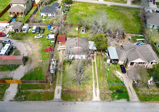 Photo 2 of Multi family home for sale at 6109 Hertford St, Houston, TX 77048 | MLS# 33331208 | Listing updated on 2026-07-25