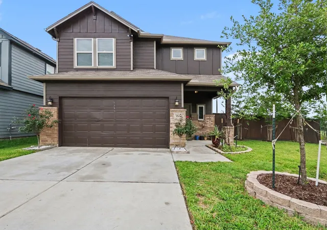 Photo 1 of Single family home for sale at 910 Steel Blue Dr, Houston, TX 77073 | MLS# 19357440 | Listing updated on 2026-09-12