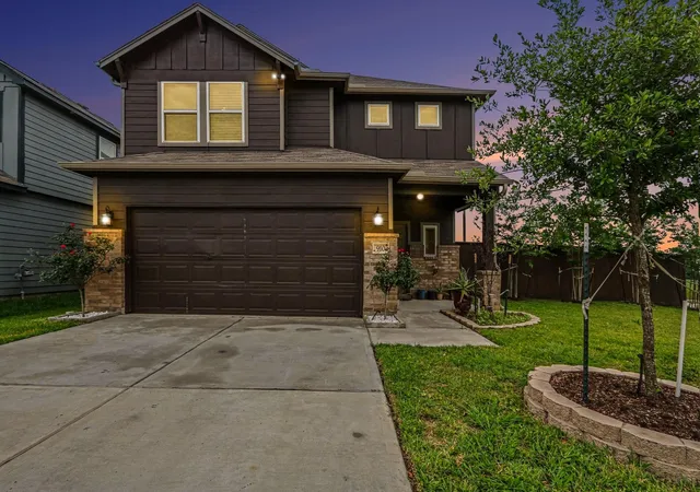 Photo 2 of Single family home for sale at 910 Steel Blue Dr, Houston, TX 77073 | MLS# 19357440 | Listing updated on 2026-09-12