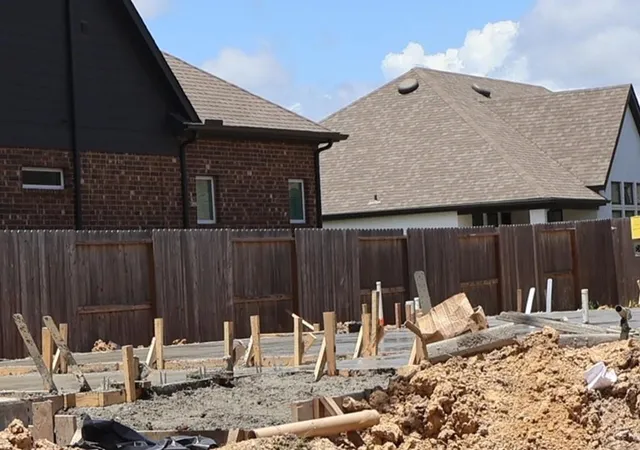 4th image of 12346 Grassy Bend Dr, Mont Belvieu, TX 77523 | MLS# 29634782