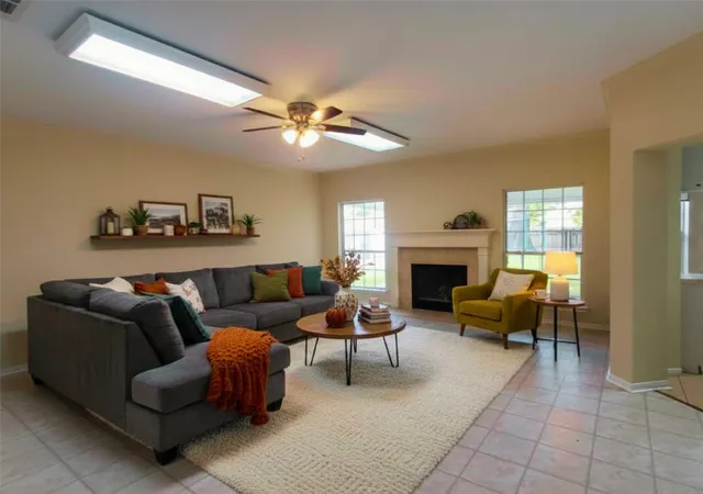 Photo 2 of Single family home for sale at 7920 Buttercup Dr, Beaumont, TX 77706 | MLS# 48759948 | Listing updated on 2026-05-14