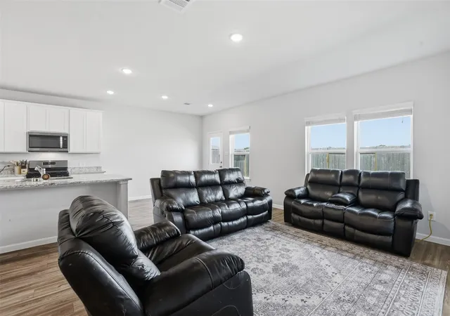 Photo 2 of Single family home for sale at 814 Brookside Dr, Dayton, TX 77535 | MLS# 80519745 | Listing updated on 2026-09-17
