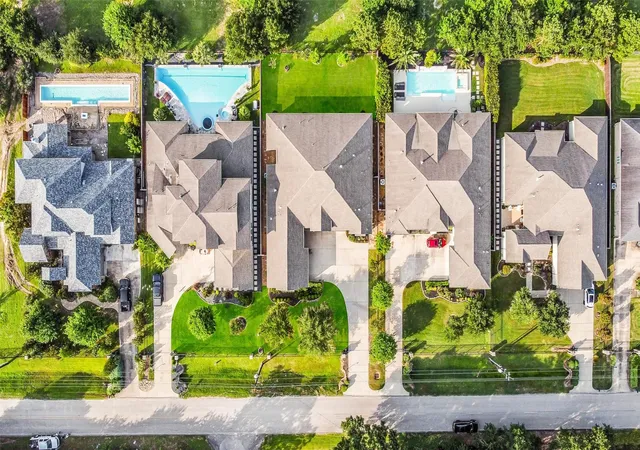 Photo 2 of Single family home for sale at 2721 Saddlehorn Trl, Katy, TX 77494 | MLS# 82612890 | Listing updated on 2026-09-12