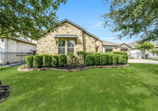 Photo 4 of Single family home for sale at 2721 Saddlehorn Trl, Katy, TX 77494 | MLS# 82612890 | Listing updated on 2026-09-12