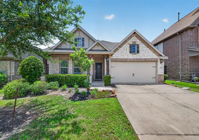Photo 1 of Single family home for sale at 2911 Brisk Autumn Dr, Richmond, TX 77406 | MLS# 42535831 | Listing updated on 2026-07-11