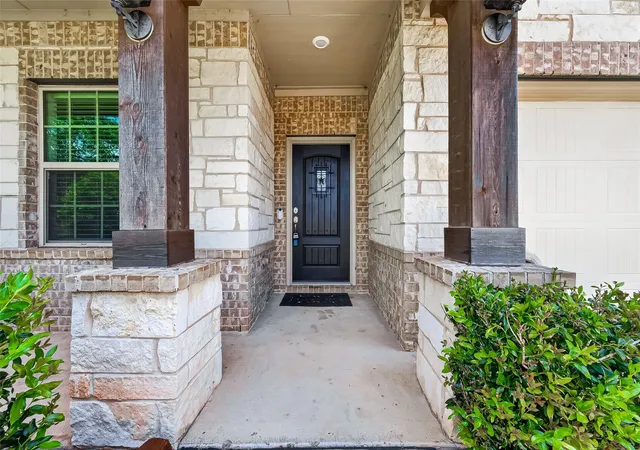 Photo 3 of Single family home for sale at 2911 Brisk Autumn Dr, Richmond, TX 77406 | MLS# 42535831 | Listing updated on 2026-07-11