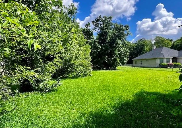 Photo 2 of Sale Pending at 5125 Clover St, Houston, TX 77033 | MLS# 65805990 | Listing updated on 2026-09-18