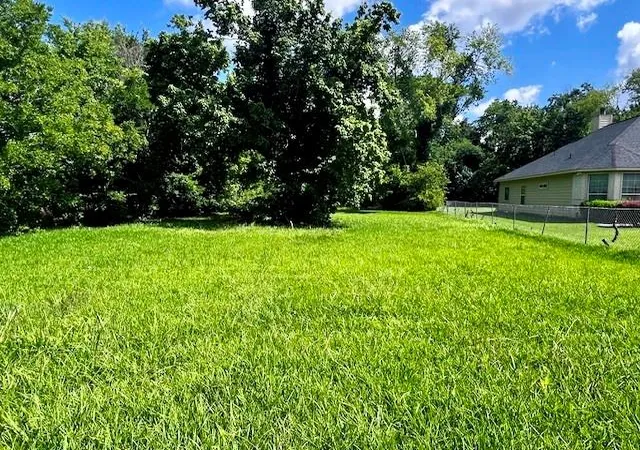 Photo 3 of Sale Pending at 5125 Clover St, Houston, TX 77033 | MLS# 65805990 | Listing updated on 2026-09-18