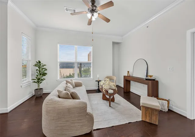 3rd image of 1010 Rosine St #35, Houston, TX 77019 | MLS# 89879281