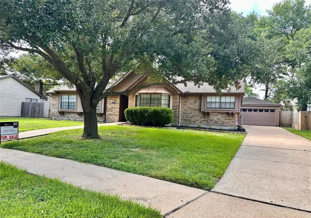 Single family home for sale at 15734 Lakedale Dr, Houston, TX 77095 | MLS# 67675876