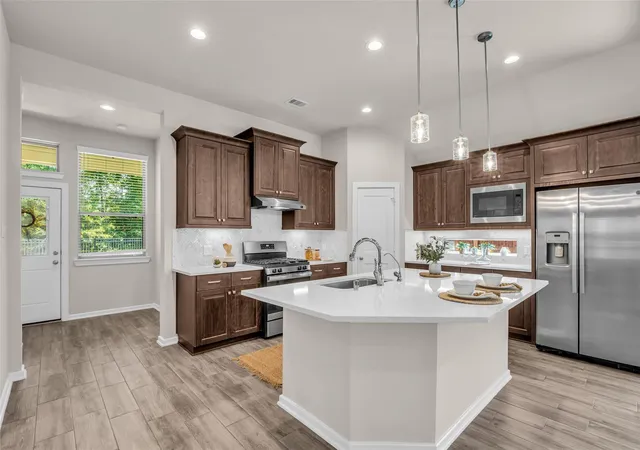 Photo 3 of Single family home for sale at 11935 Radura Rd, Humble, TX 77346 | MLS# 32647747 | Listing updated on 2026-09-28