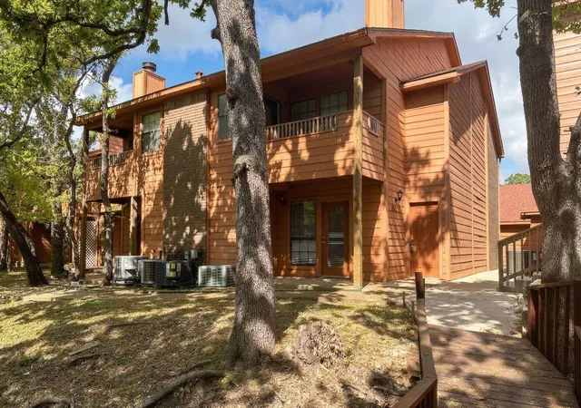 3rd image of 1305 W Villa Maria Rd, Bryan, TX 77801